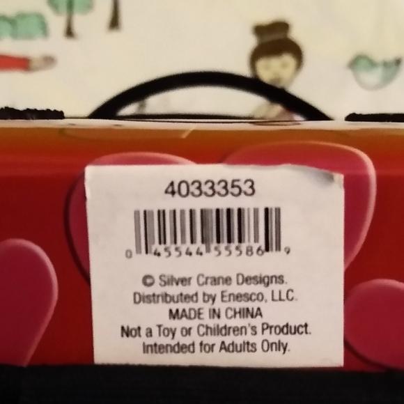 Rare Red Hearts Novelty Purse (Limited Run) - Picture 7 of 9